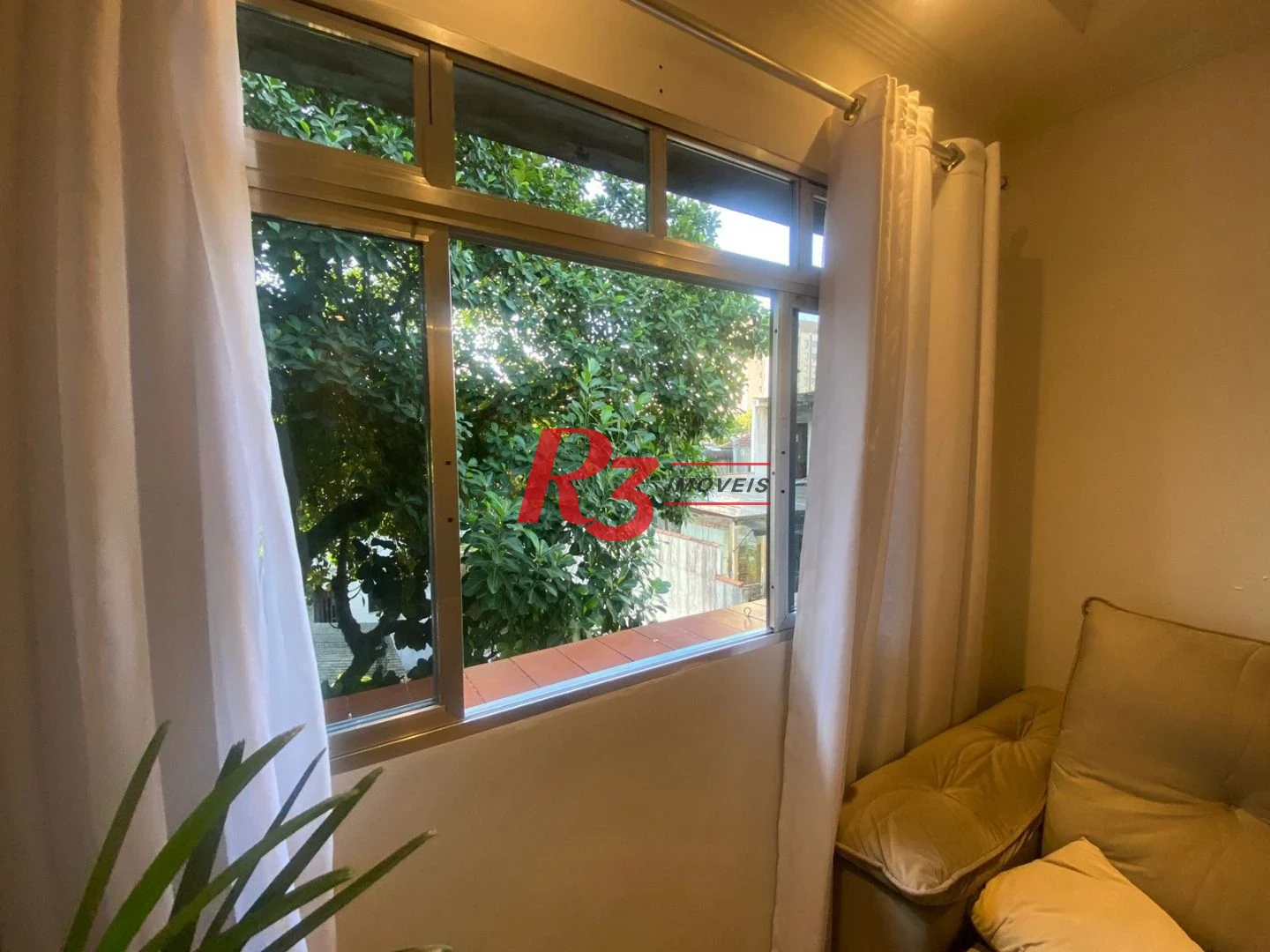 Apartamento com 2 dormitórios à venda, 67 m² por R$ 375.000,00 - Marapé - Santos/SP