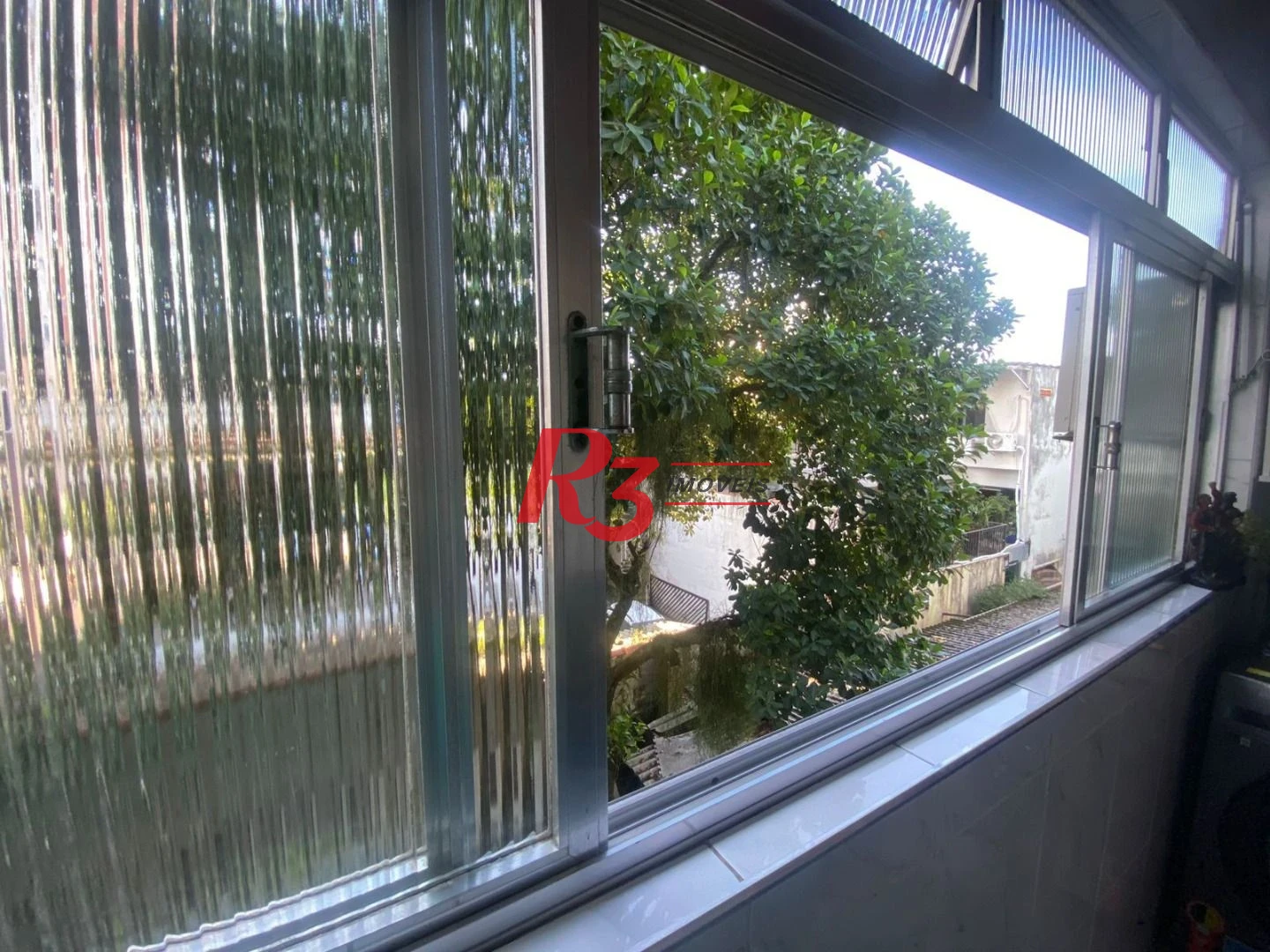 Apartamento com 2 dormitórios à venda, 67 m² por R$ 375.000,00 - Marapé - Santos/SP