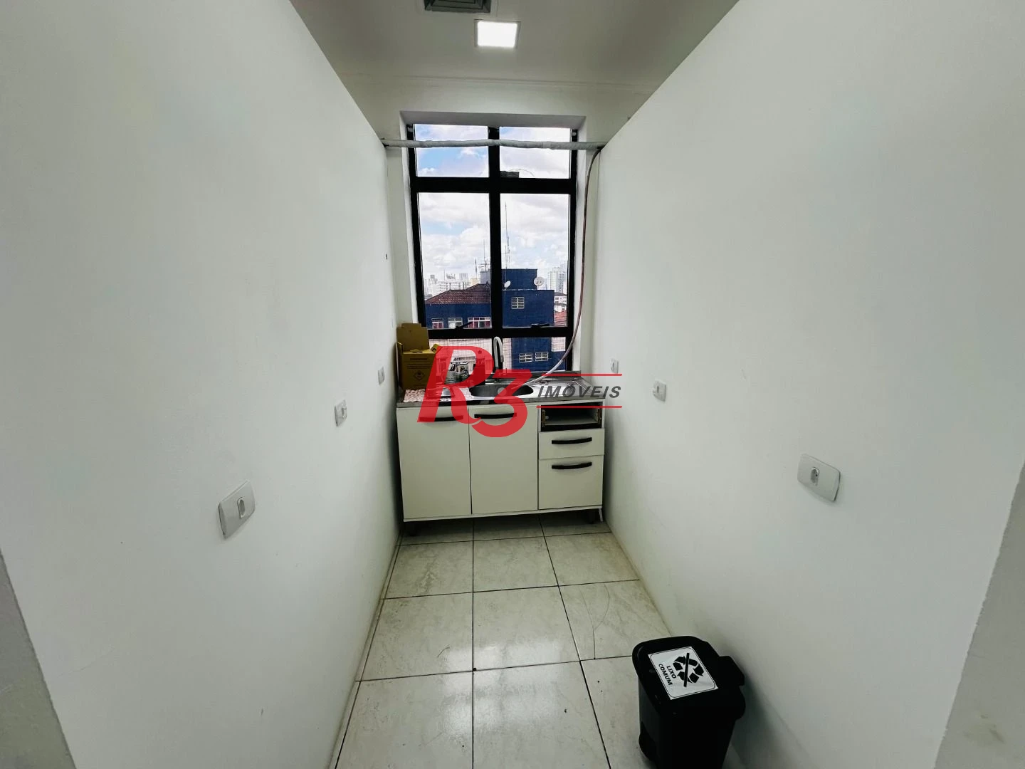 Sala à venda, 43 m² por R$ 380.000,00 - Embaré - Santos/SP