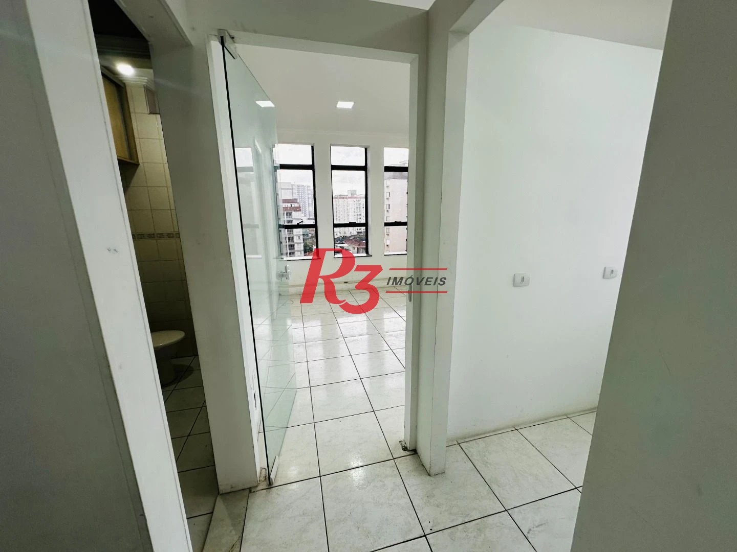 Sala à venda, 43 m² por R$ 380.000,00 - Embaré - Santos/SP