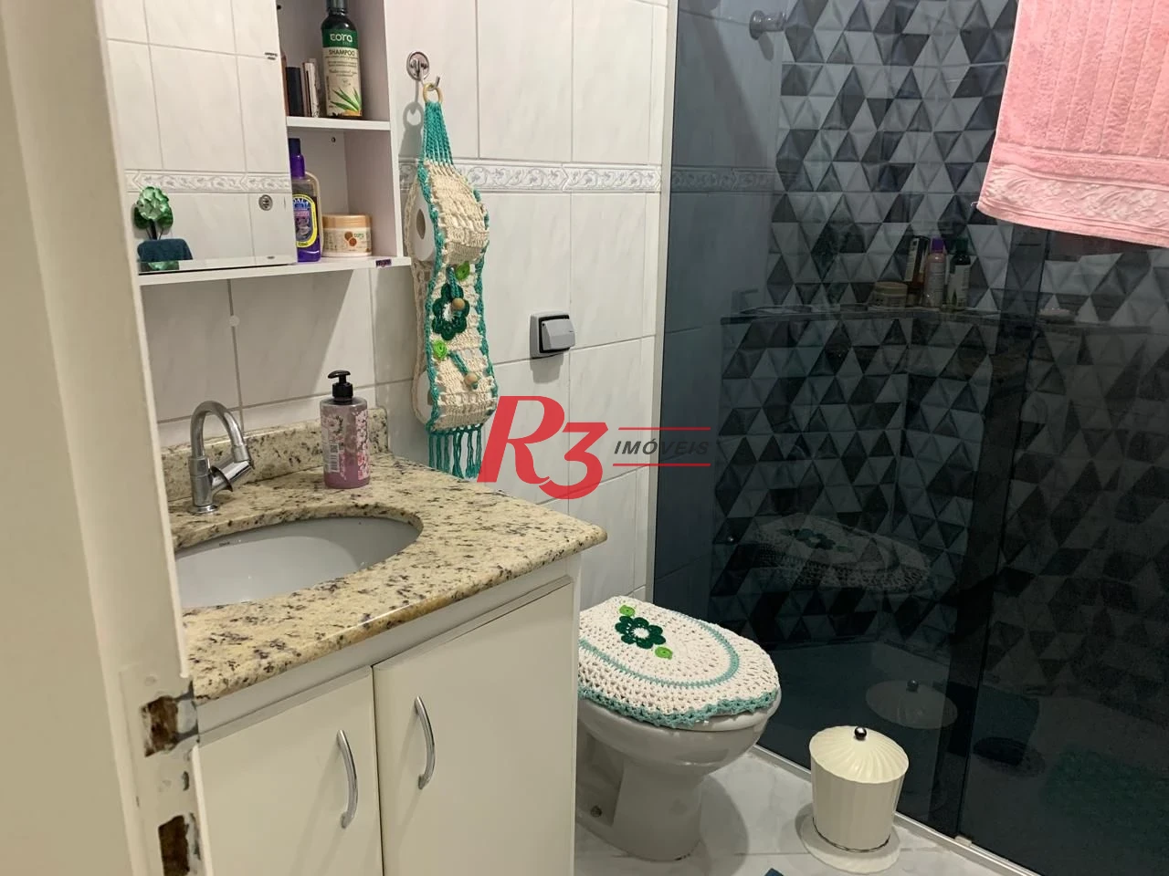 Apartamento com 2 dormitórios à venda, 75 m² por R$ 425.000,00 - Aparecida - Santos/SP