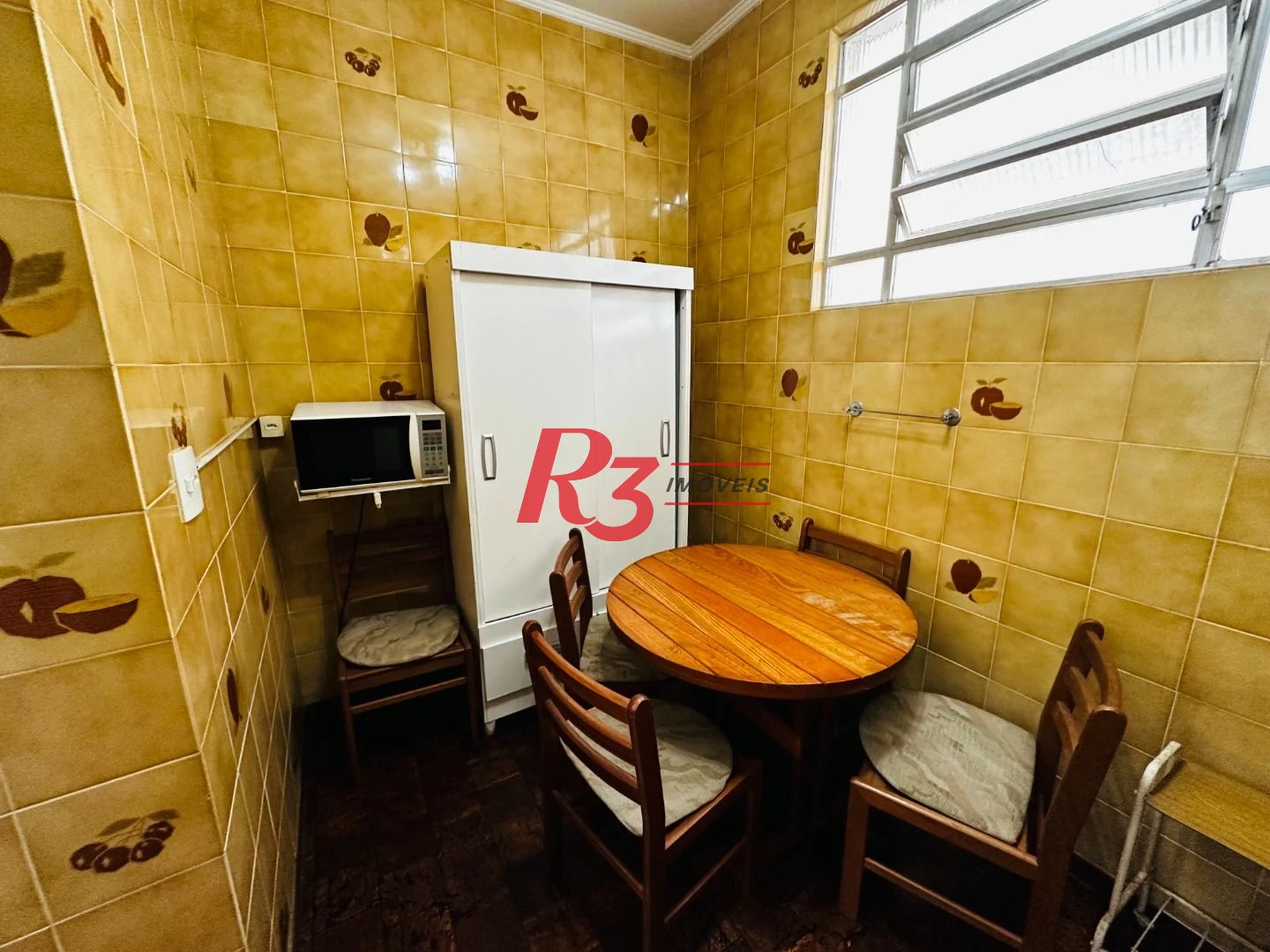 Apartamento com 2 dormitórios para alugar, 65 m² por R$ 3.000,02/mês - Boqueirão - Santos/SP