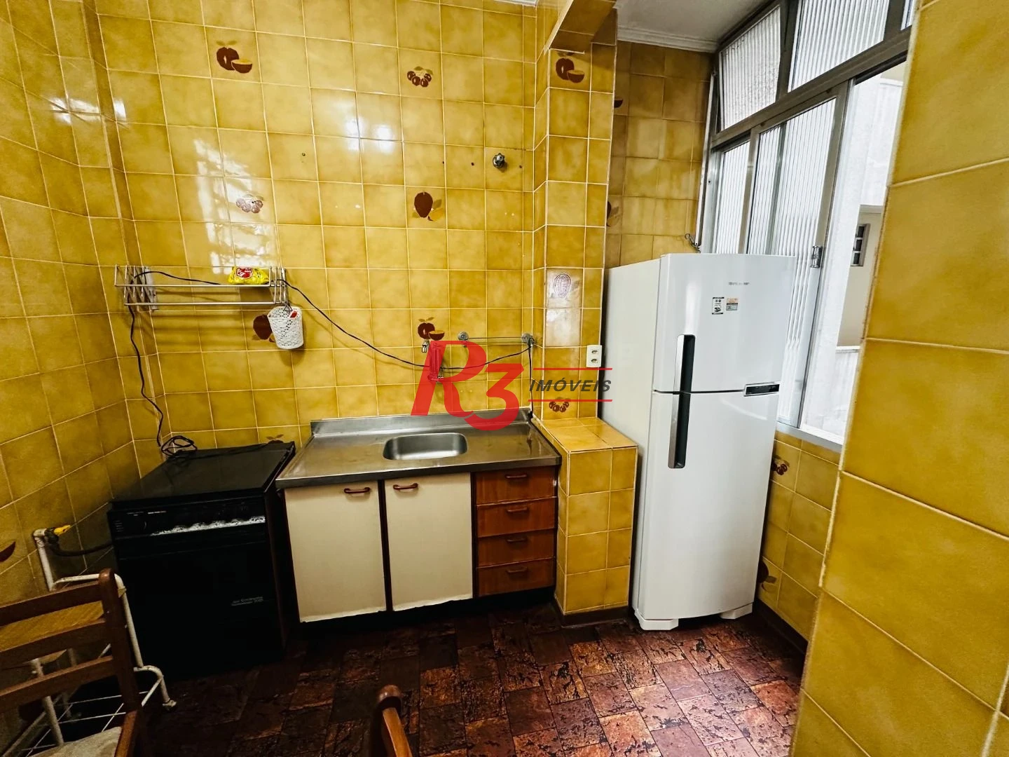Apartamento com 2 dormitórios para alugar, 65 m² por R$ 3.000,02/mês - Boqueirão - Santos/SP