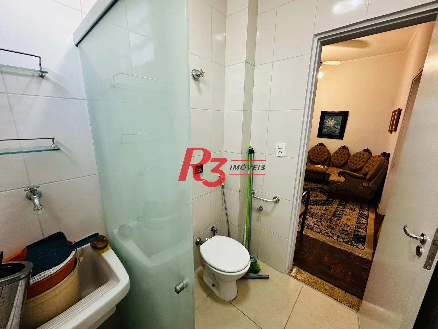 Apartamento com 2 dormitórios para alugar, 65 m² por R$ 3.000,02/mês - Boqueirão - Santos/SP