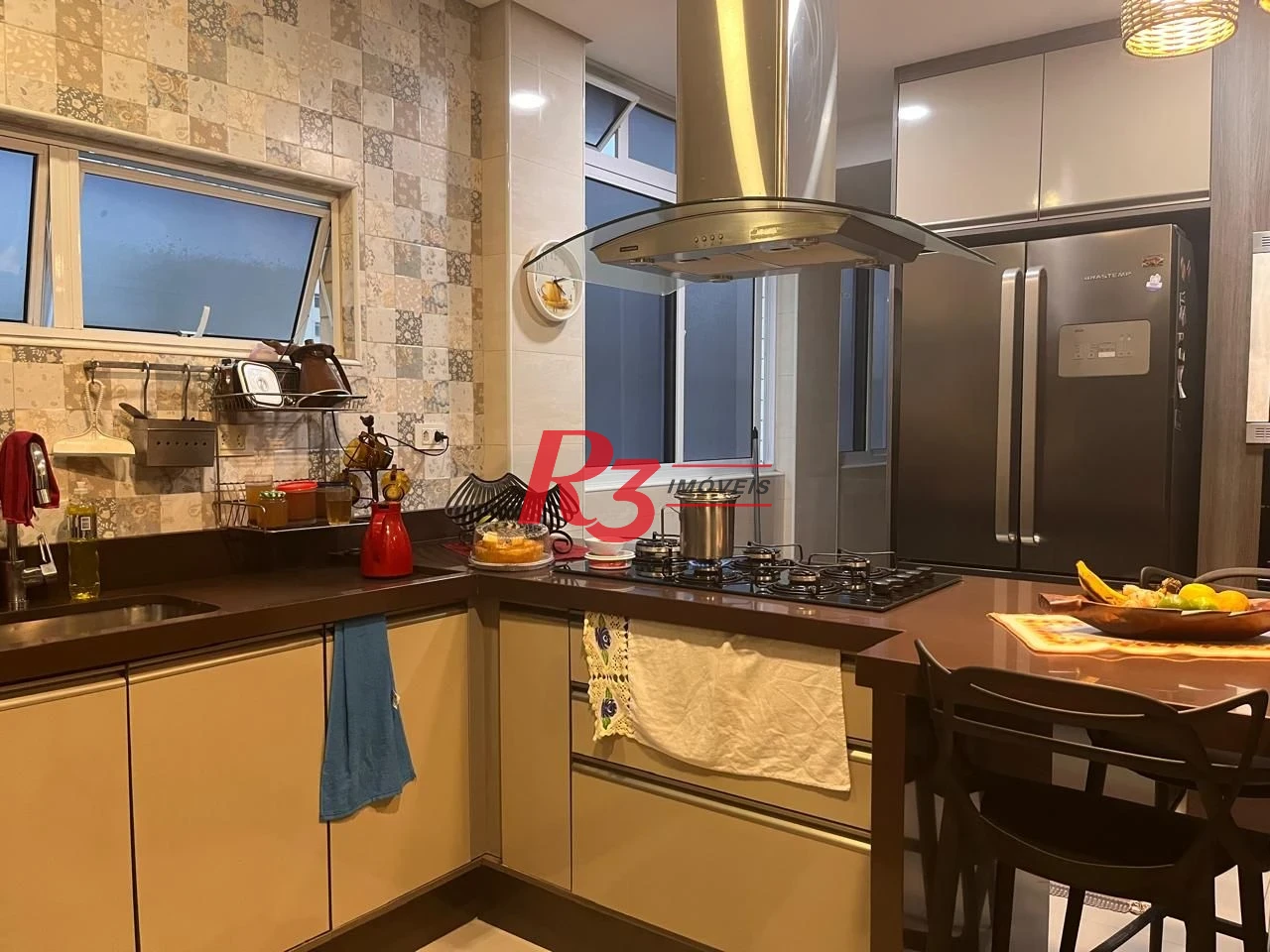 Apartamento com 3 dormitórios à venda, 120 m² por R$ 739.000,00 - Gonzaga - Santos/SP
