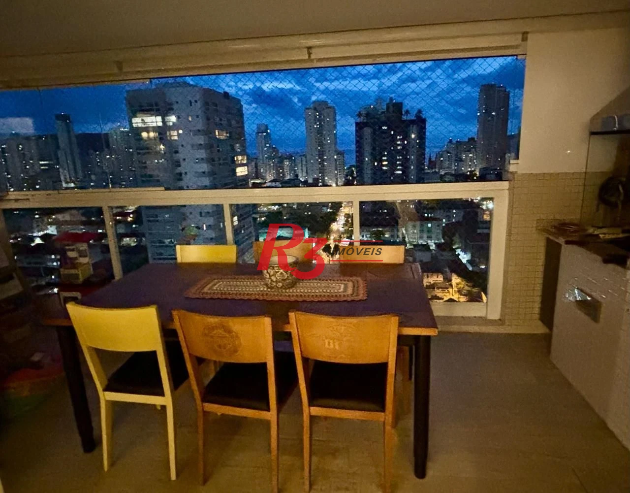 Apartamento com 3 dormitórios à venda, 131 m² por R$ 1.980.000,00 - Embaré - Santos/SP