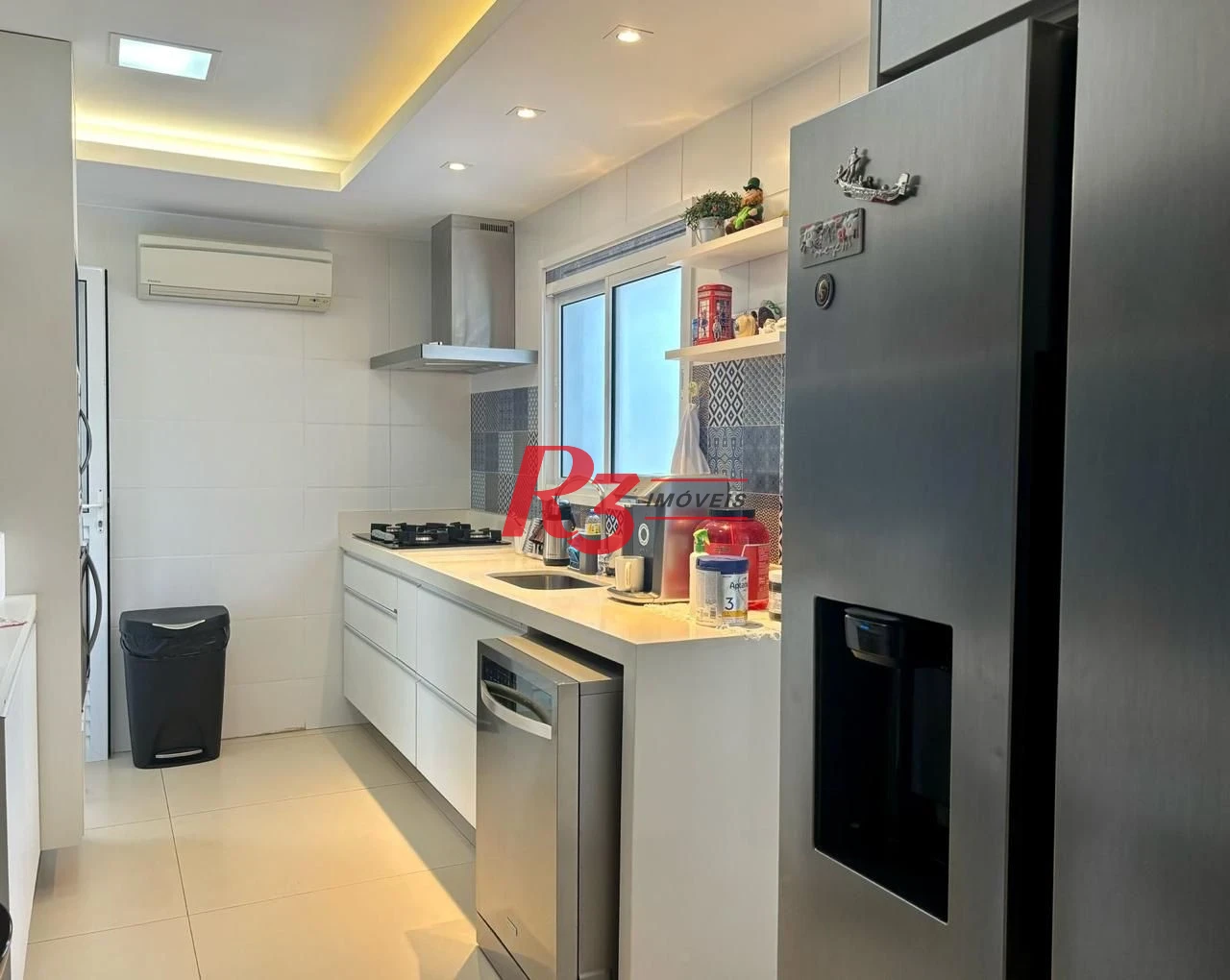 Apartamento com 3 dormitórios à venda, 131 m² por R$ 1.980.000,00 - Embaré - Santos/SP