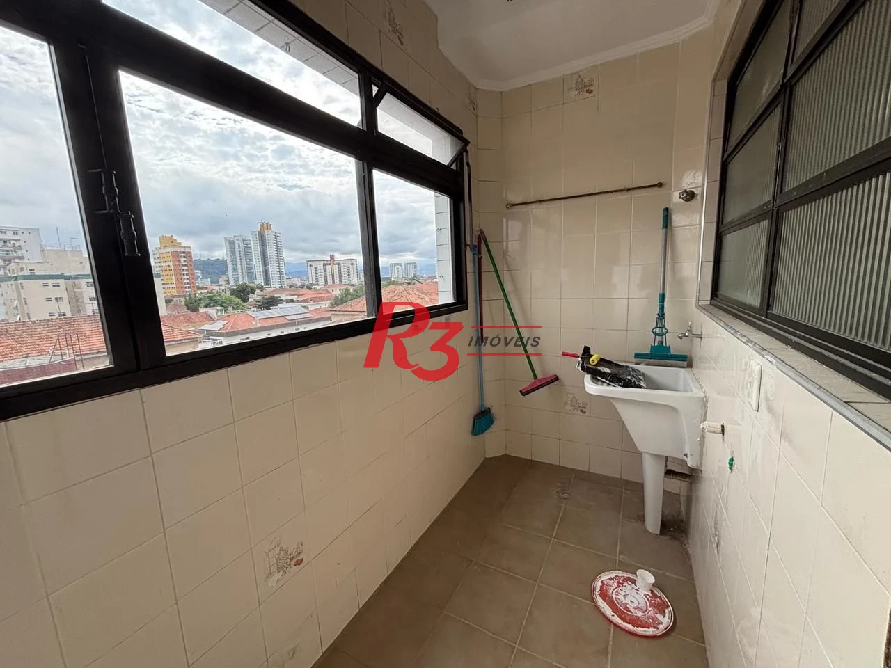 Apartamento com 3 dormitórios para alugar, 110 m² por R$ 4.500,00/mês - Boqueirão - Santos/SP