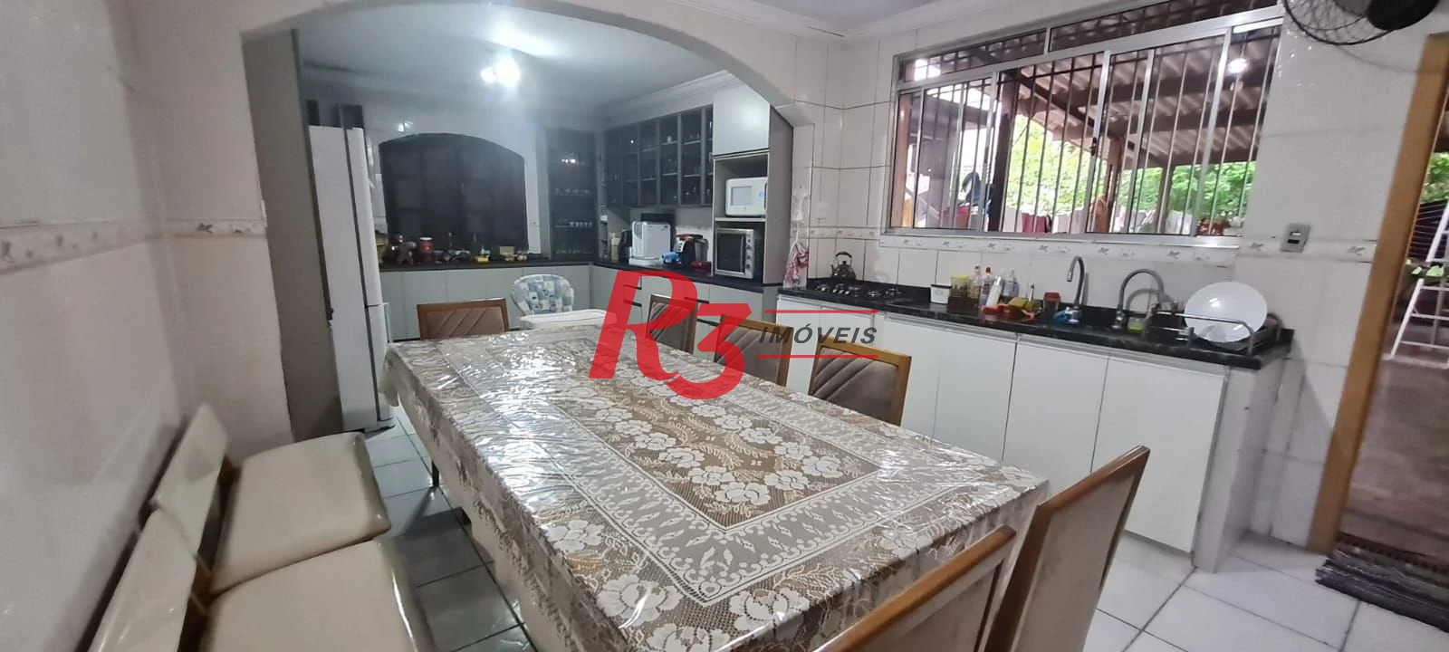 Sobrado com 5 dormitórios à venda, 600 m² por R$ 960.000,00 - Vila Cascatinha - São Vicente/SP