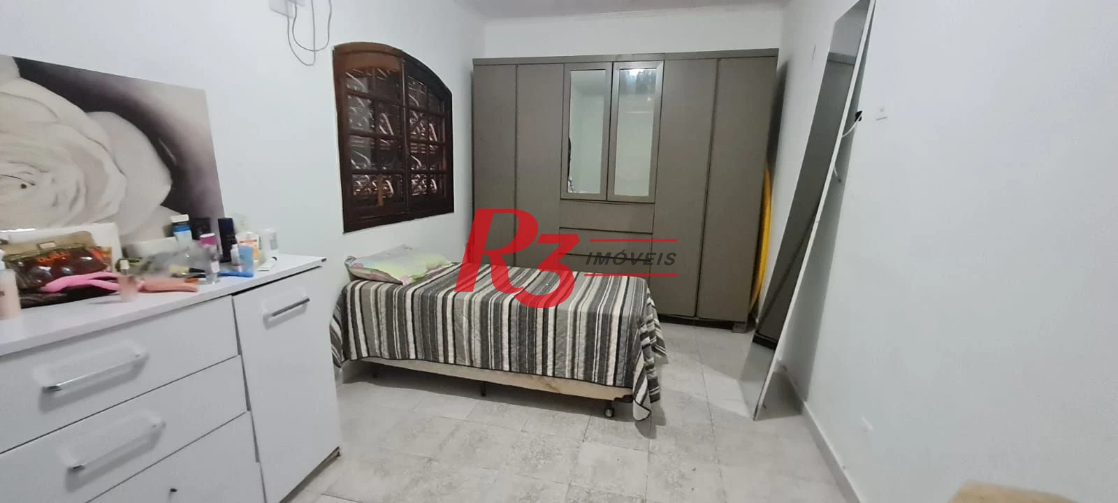 Sobrado com 5 dormitórios à venda, 600 m² por R$ 960.000,00 - Vila Cascatinha - São Vicente/SP
