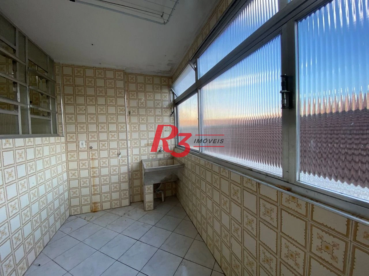 Apartamento 3 Quartos Ponta Da Praia 132m²