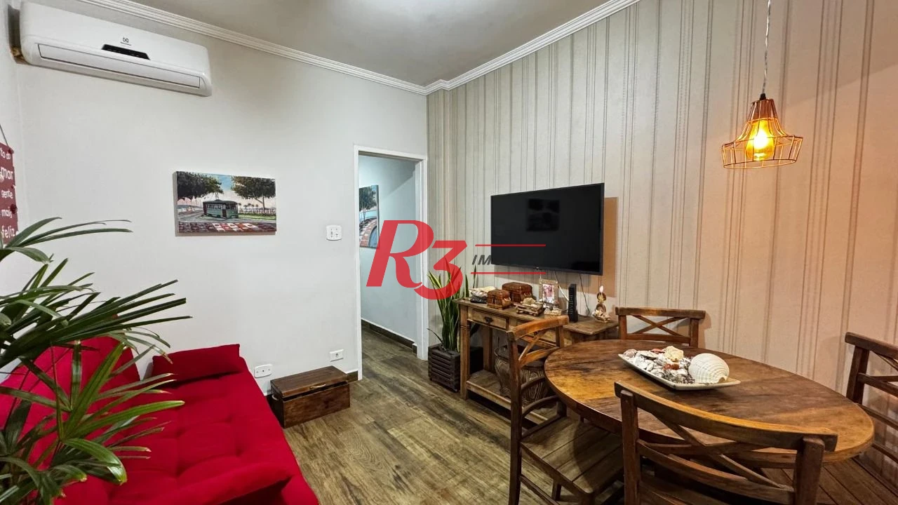 Apartamento á venda 1 quarto com varanda no Gonzaga, Santos