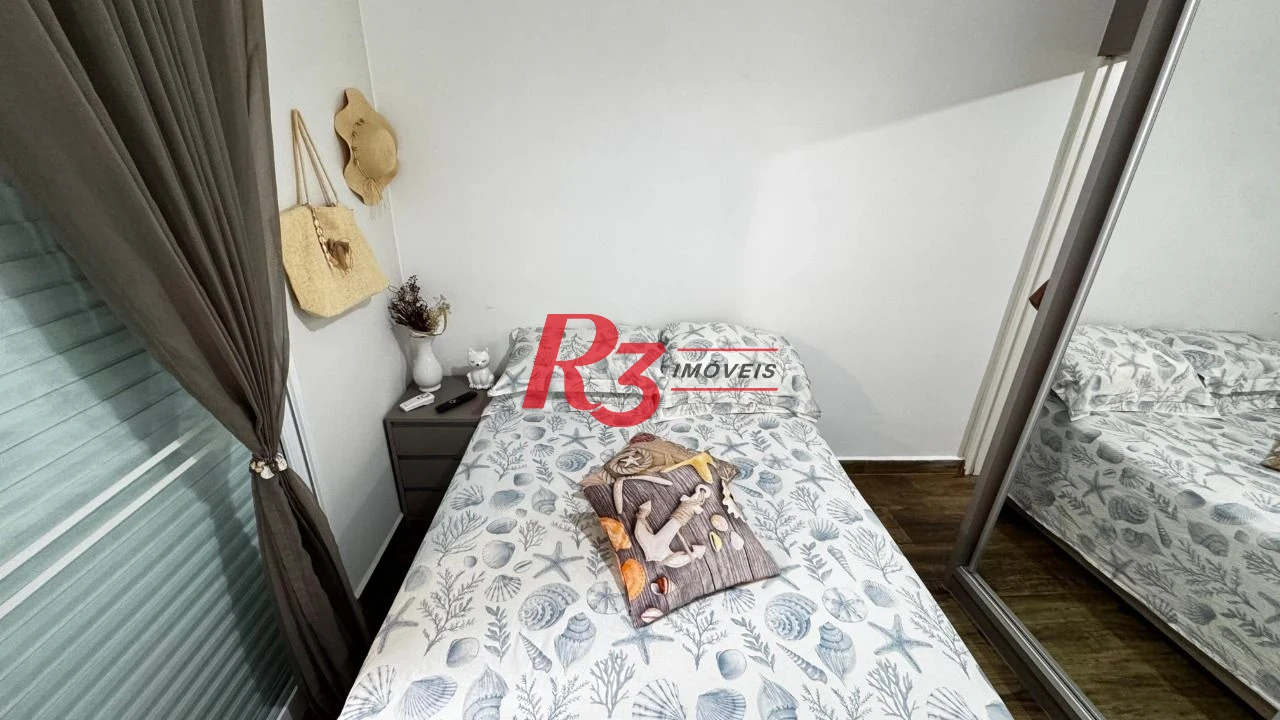 Apartamento á venda 1 quarto com varanda no Gonzaga, Santos