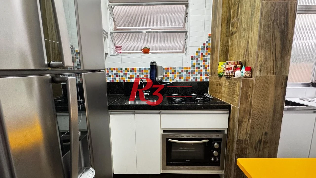 Apartamento á venda 1 quarto com varanda no Gonzaga, Santos