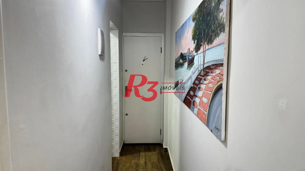 Apartamento á venda 1 quarto com varanda no Gonzaga, Santos