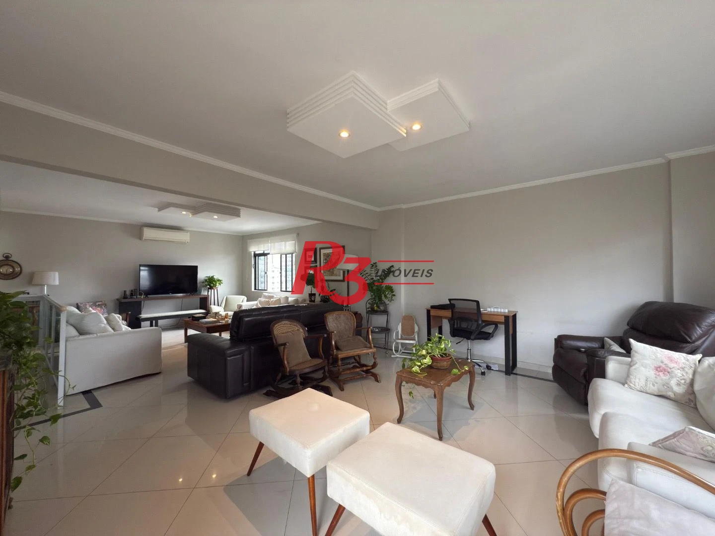 Cobertura com 4 dormitórios à venda, 255 m² por R$ 1.900.000,00 - Boqueirão - Santos/SP