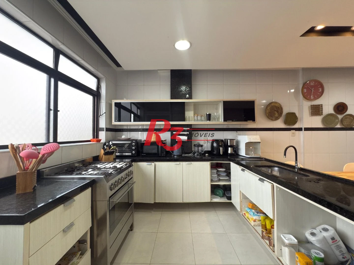 Cobertura com 4 dormitórios à venda, 255 m² por R$ 1.900.000,00 - Boqueirão - Santos/SP