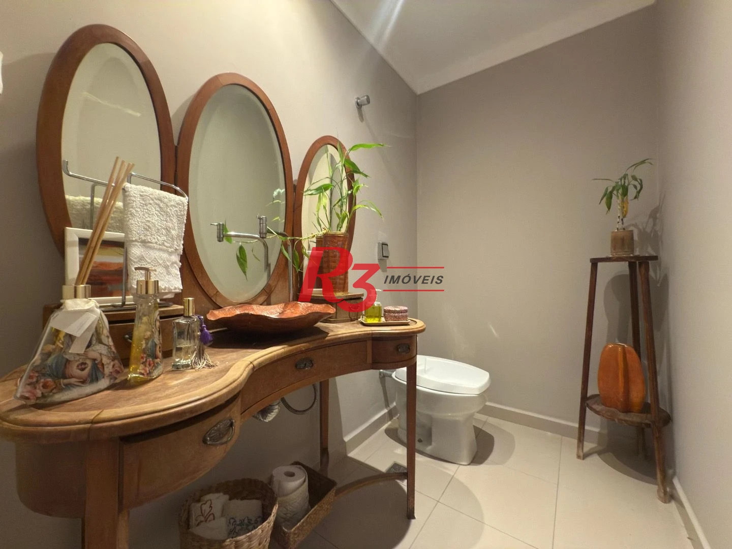 Cobertura com 4 dormitórios à venda, 255 m² por R$ 1.900.000,00 - Boqueirão - Santos/SP