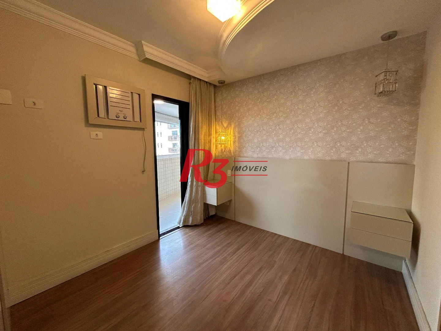 Apartamento com 2 dormitórios à venda, 102 m² por R$ 1.000.000,00 - Pompéia - Santos/SP