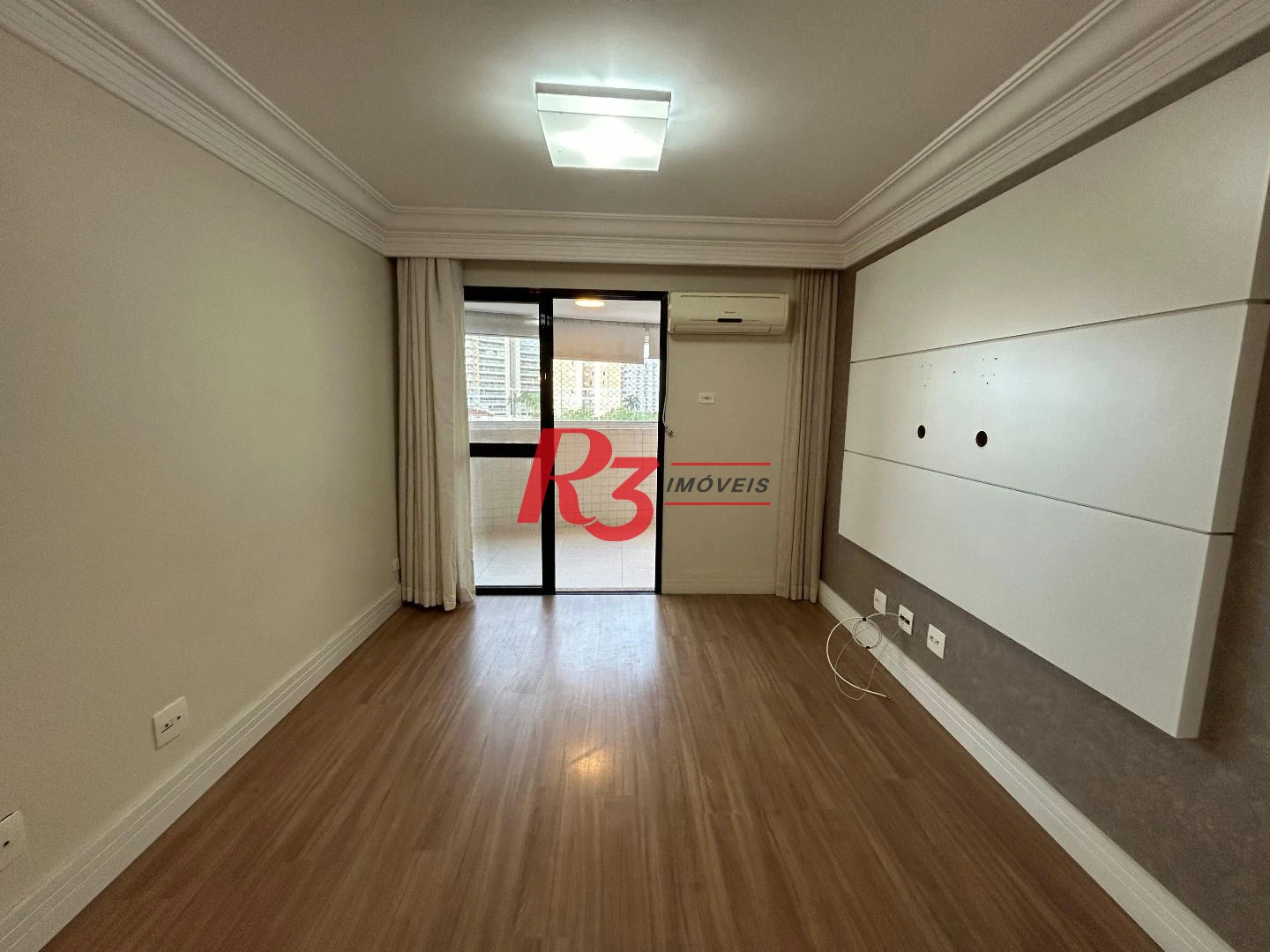 Apartamento com 2 dormitórios à venda, 102 m² por R$ 1.000.000,00 - Pompéia - Santos/SP