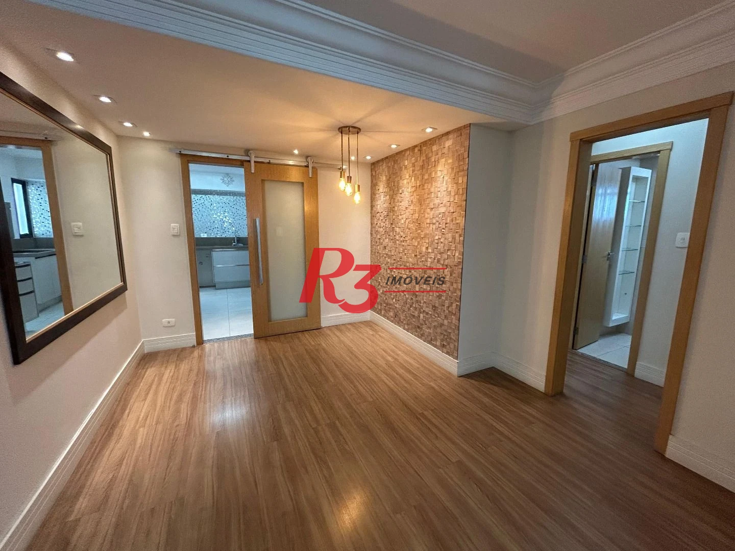 Apartamento com 2 dormitórios à venda, 102 m² por R$ 1.000.000,00 - Pompéia - Santos/SP