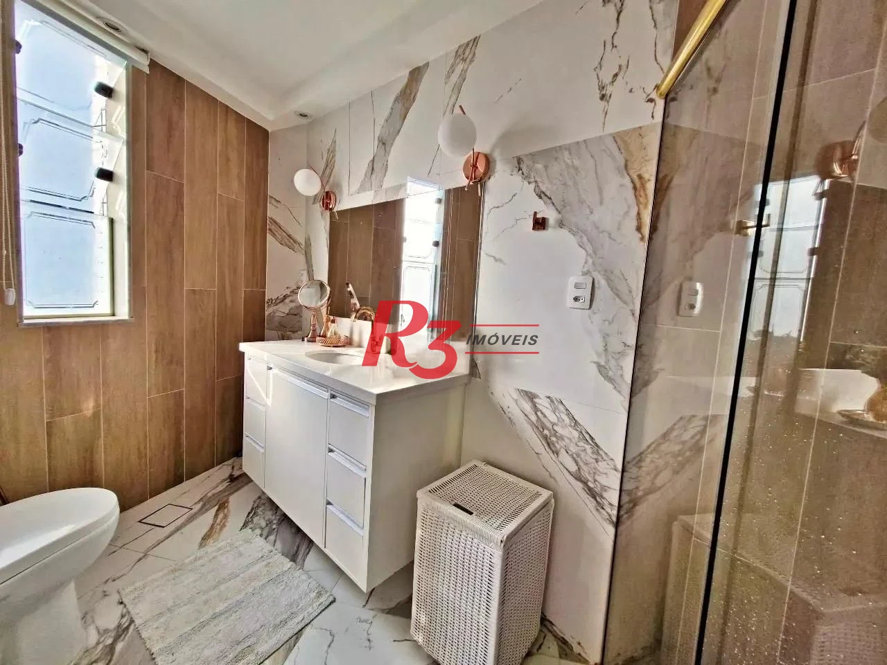 Apartamento com 3 dormitórios à venda, 187 m² por R$ 1.350.000,00 - Gonzaga - Santos/SP