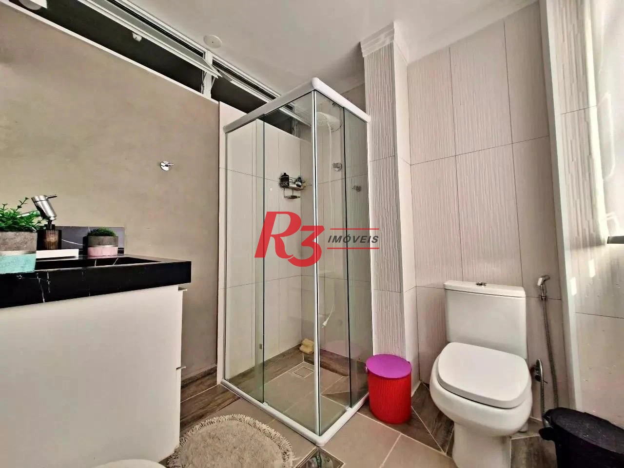 Apartamento com 3 dormitórios à venda, 187 m² por R$ 1.350.000,00 - Gonzaga - Santos/SP