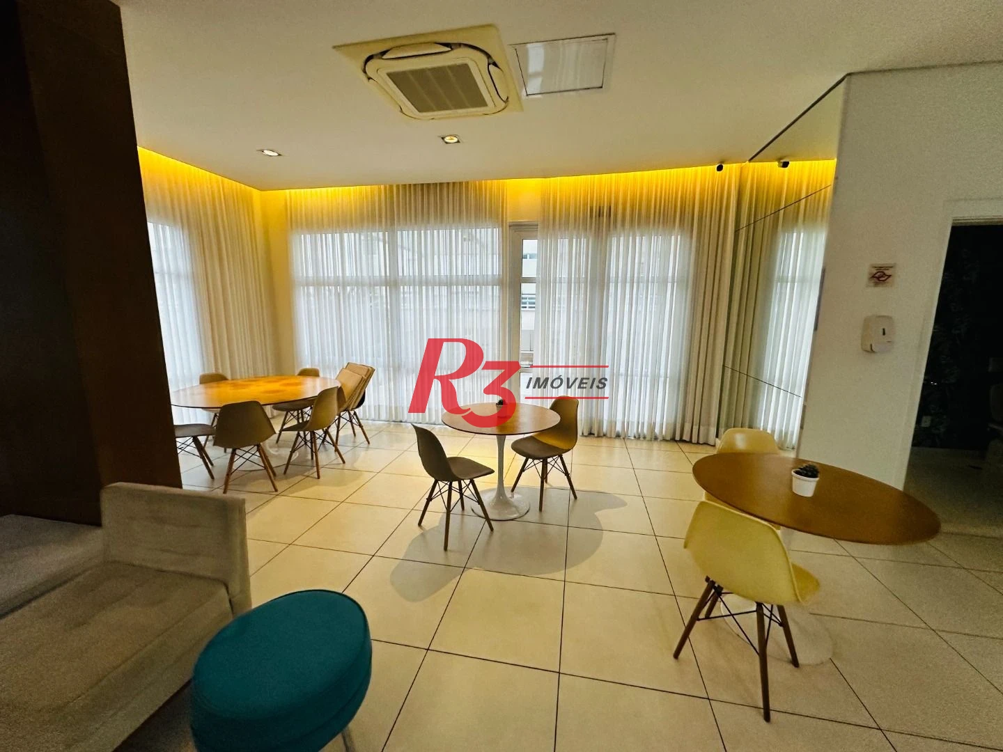 Apartamento com 1 dormitório para alugar, 47 m² por R$ 4.300,00/mês - Boqueirão - Santos/SP