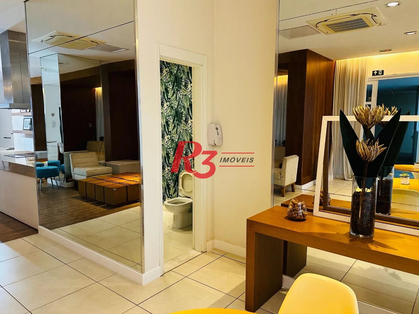 Apartamento com 1 dormitório para alugar, 47 m² por R$ 4.300,00/mês - Boqueirão - Santos/SP