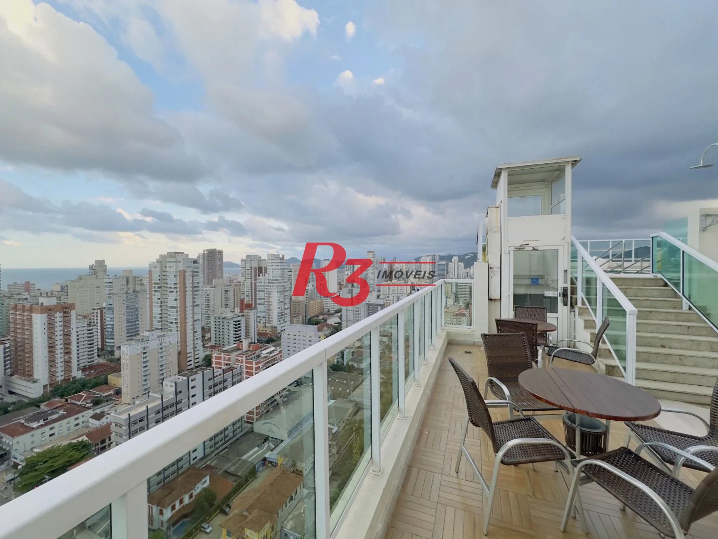 Apartamento com 1 dormitório para alugar, 47 m² por R$ 4.300,00/mês - Boqueirão - Santos/SP