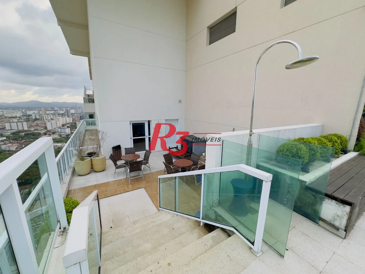Apartamento com 1 dormitório para alugar, 47 m² por R$ 4.300,00/mês - Boqueirão - Santos/SP