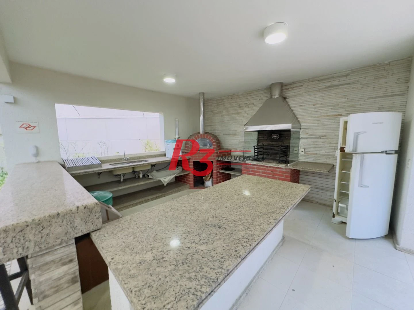 Apartamento com 1 dormitório para alugar, 47 m² por R$ 4.300,00/mês - Boqueirão - Santos/SP
