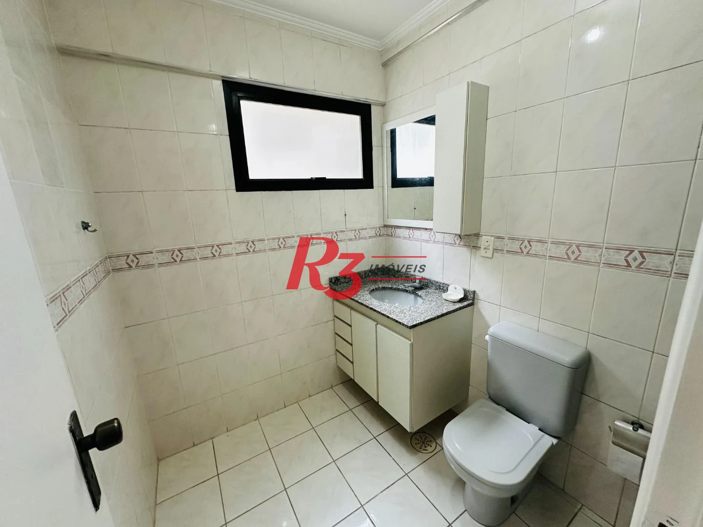 Apartamento com 2 dormitórios à venda, 93 m² por R$ 610.000,00 - Embaré - Santos/SP