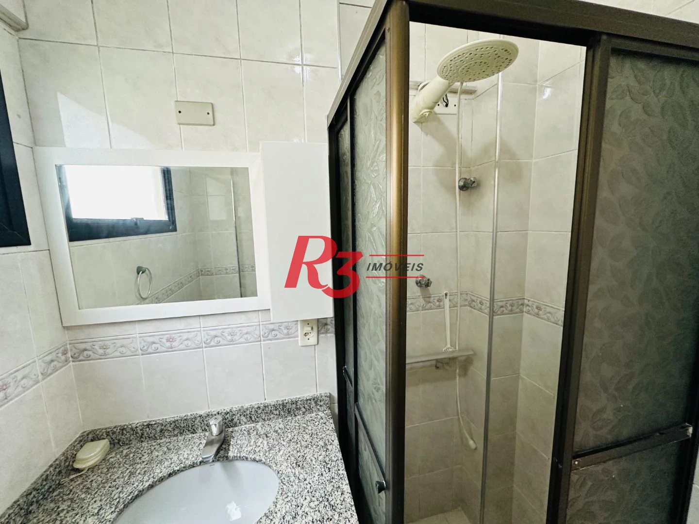 Apartamento com 2 dormitórios à venda, 93 m² por R$ 610.000,00 - Embaré - Santos/SP