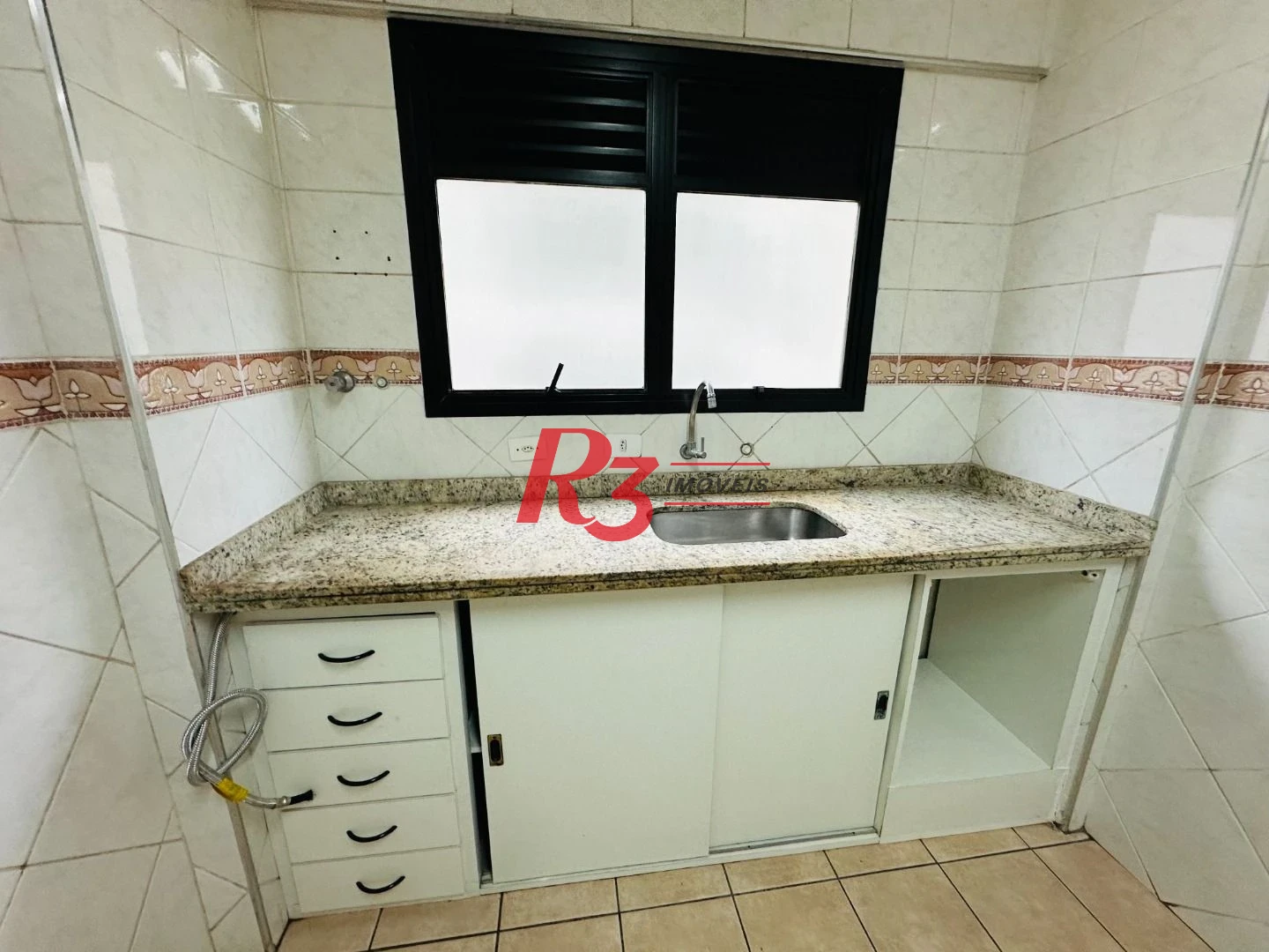 Apartamento com 2 dormitórios à venda, 93 m² por R$ 610.000,00 - Embaré - Santos/SP