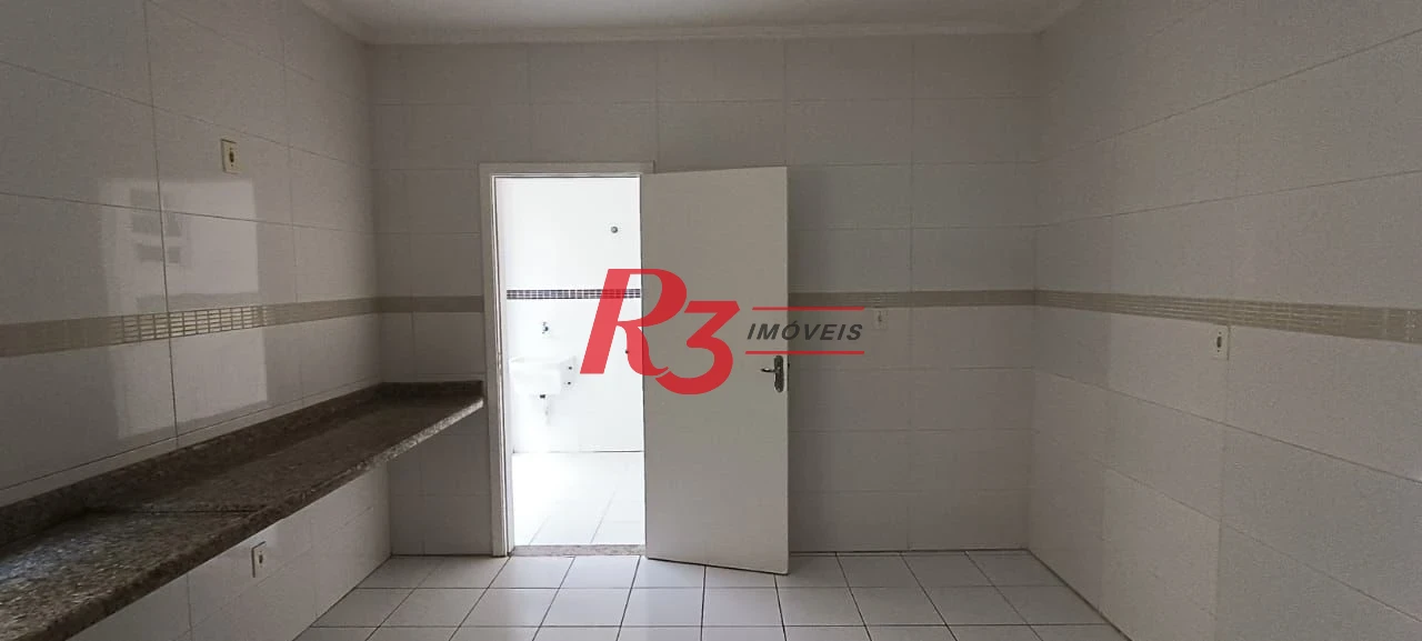 Casa com 3 dormitórios à venda, 120 m² por R$ 750.000,00 - Embaré - Santos/SP