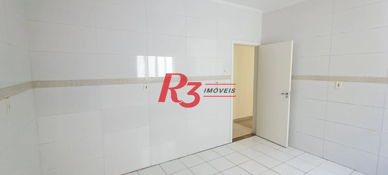 Casa com 3 dormitórios à venda, 120 m² por R$ 750.000,00 - Embaré - Santos/SP