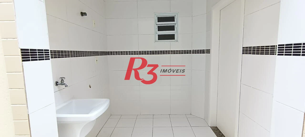 Casa com 3 dormitórios à venda, 120 m² por R$ 750.000,00 - Embaré - Santos/SP