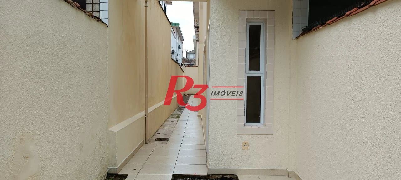 Casa com 3 dormitórios à venda, 120 m² por R$ 750.000,00 - Embaré - Santos/SP