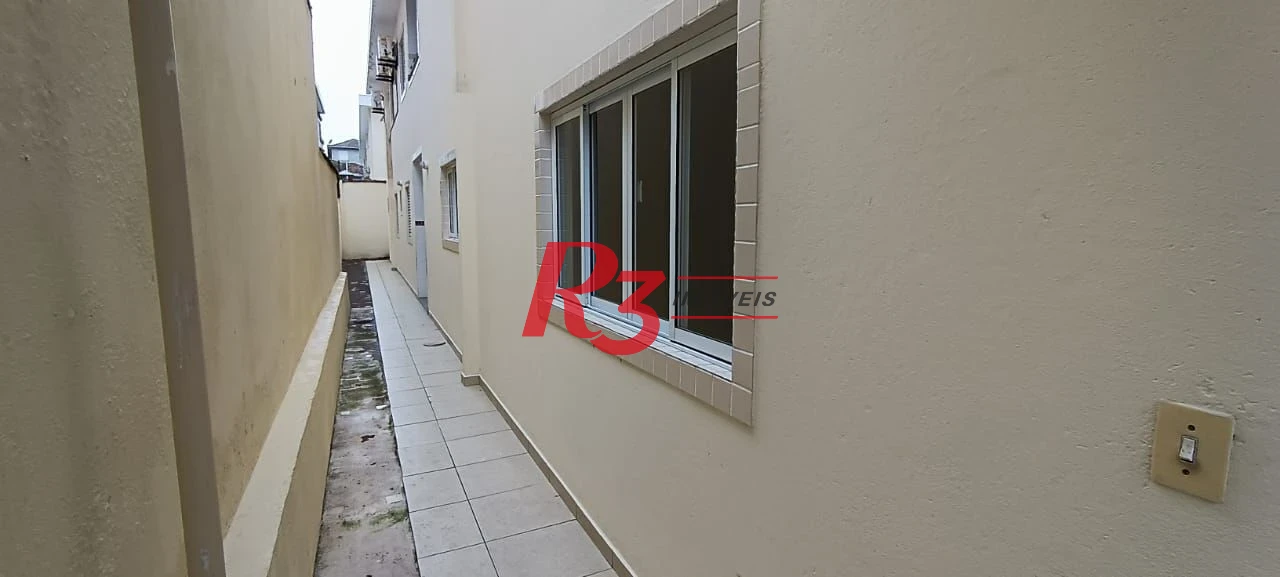 Casa com 3 dormitórios à venda, 120 m² por R$ 750.000,00 - Embaré - Santos/SP
