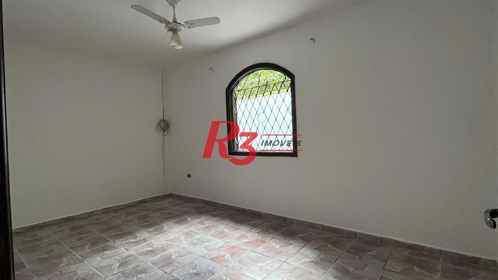 Casa com 2 dormitórios para alugar, 114 m² por R$ 3.700,02/mês - Marapé - Santos/SP