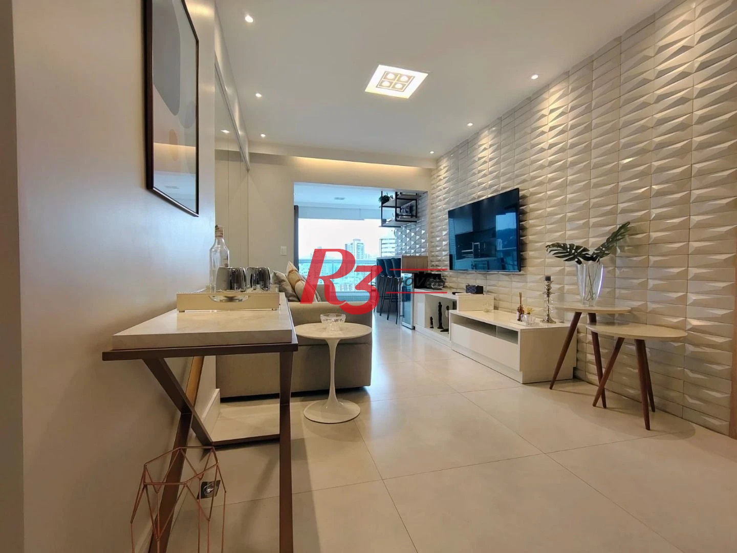 Apartamento com 3 dormitórios para alugar, com 104m², por R$ 15.000,00/mês - Gonzaga - Santos/SP