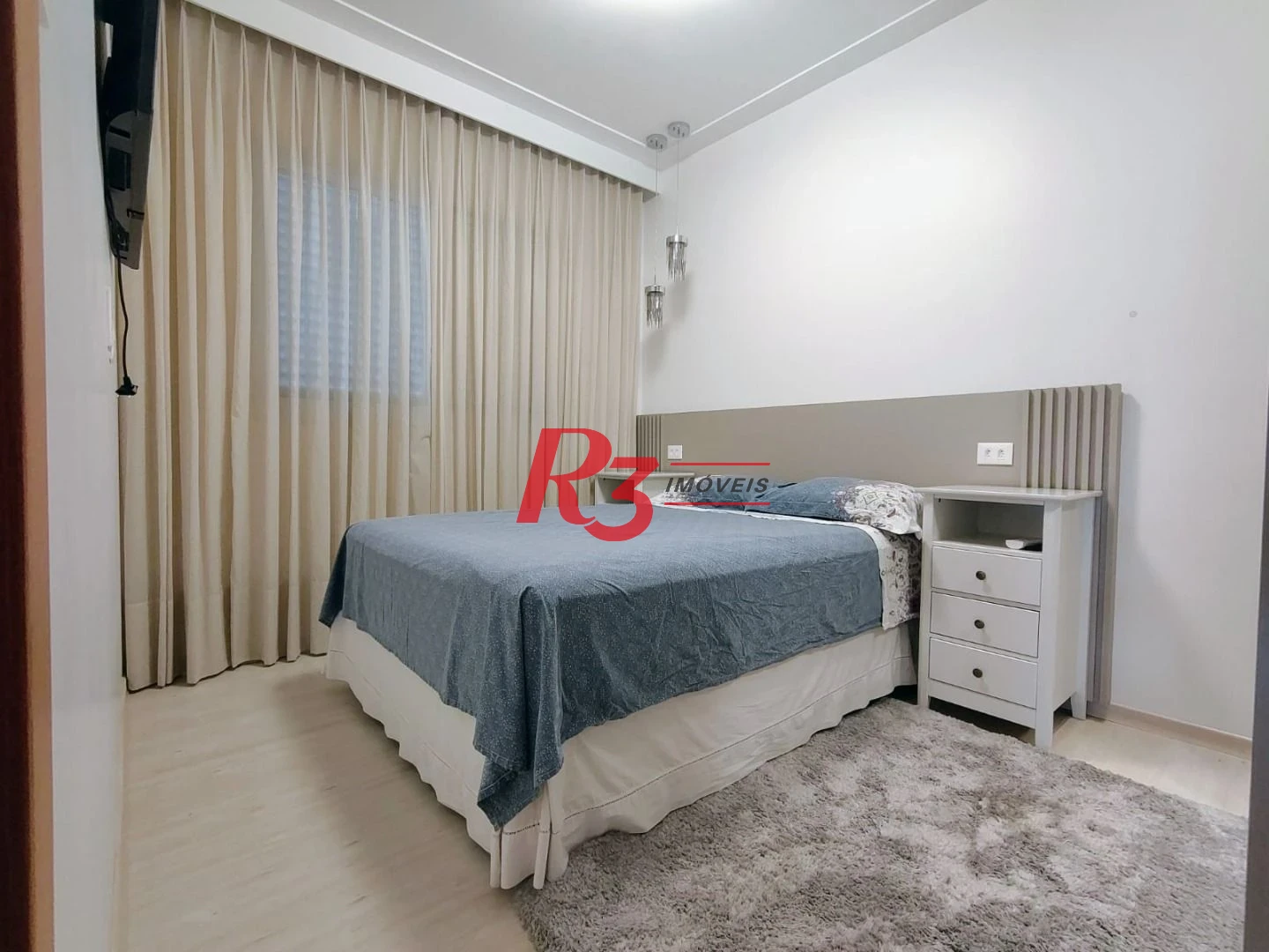 Apartamento com 3 dormitórios para alugar, com 104m², por R$ 15.000,00/mês - Gonzaga - Santos/SP