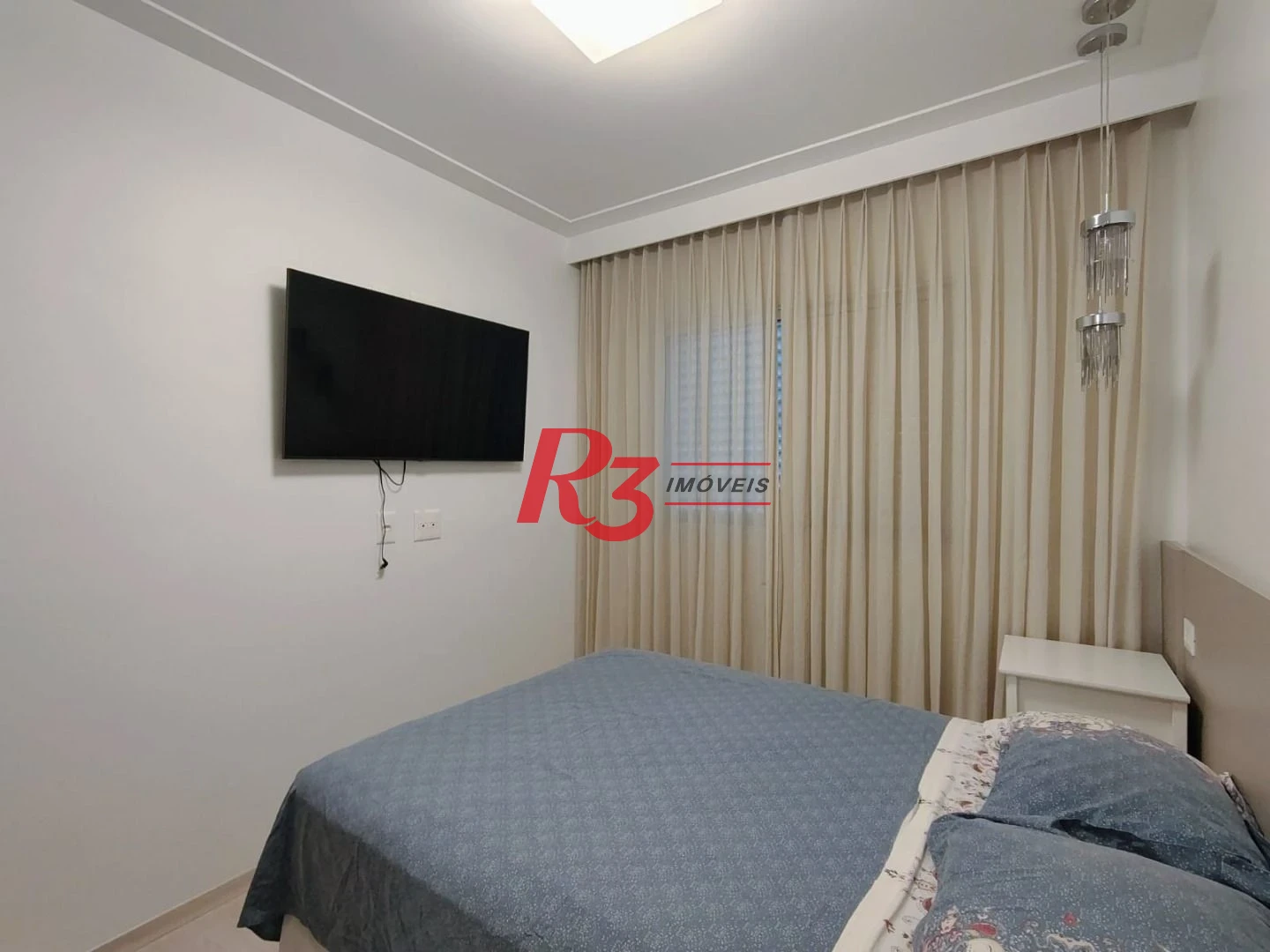Apartamento com 3 dormitórios para alugar, com 104m², por R$ 15.000,00/mês - Gonzaga - Santos/SP