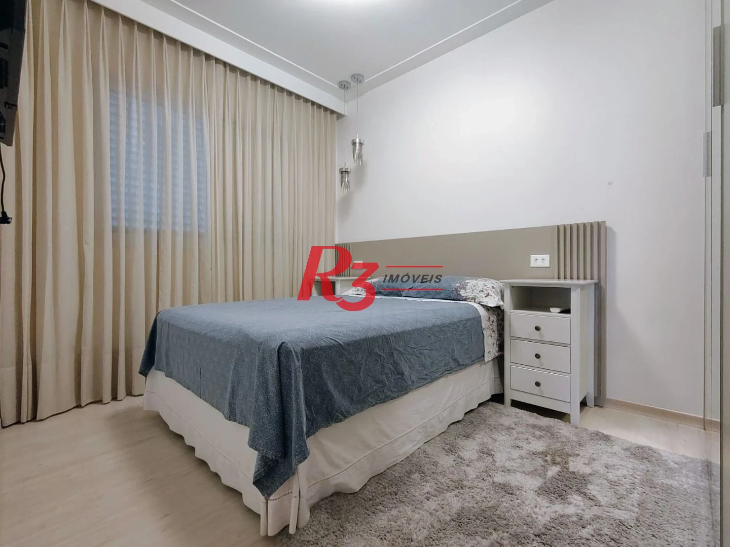 Apartamento com 3 dormitórios para alugar, com 104m², por R$ 15.000,00/mês - Gonzaga - Santos/SP