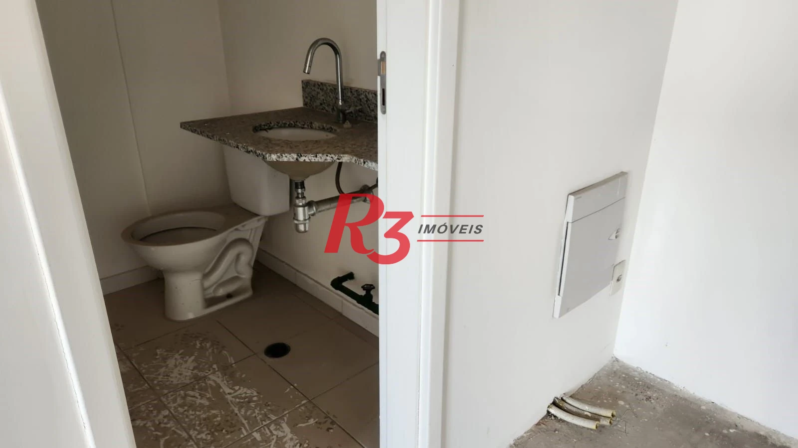 Sala à venda, 42 m² por R$ 330.000,00 - Vila Matias - Santos/SP