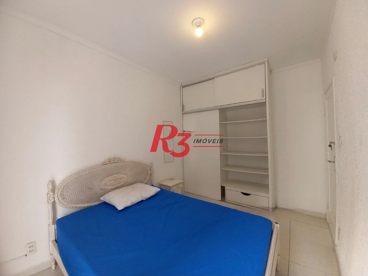 Apartamento com 2 dormitórios à venda, 60 m² por R$ 450.000,00 - Gonzaga - Santos/SP