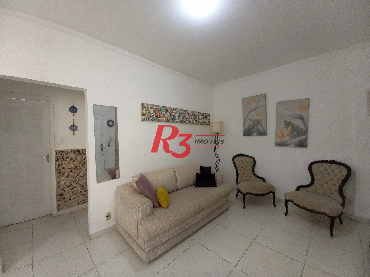 Apartamento com 2 dormitórios à venda, 60 m² por R$ 450.000,00 - Gonzaga - Santos/SP