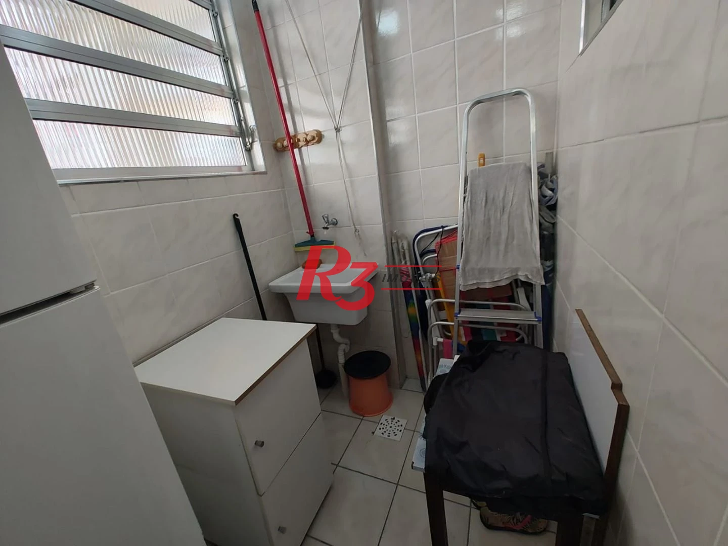 Apartamento com 2 dormitórios à venda, 60 m² por R$ 440.000,00 - Gonzaga - Santos/SP