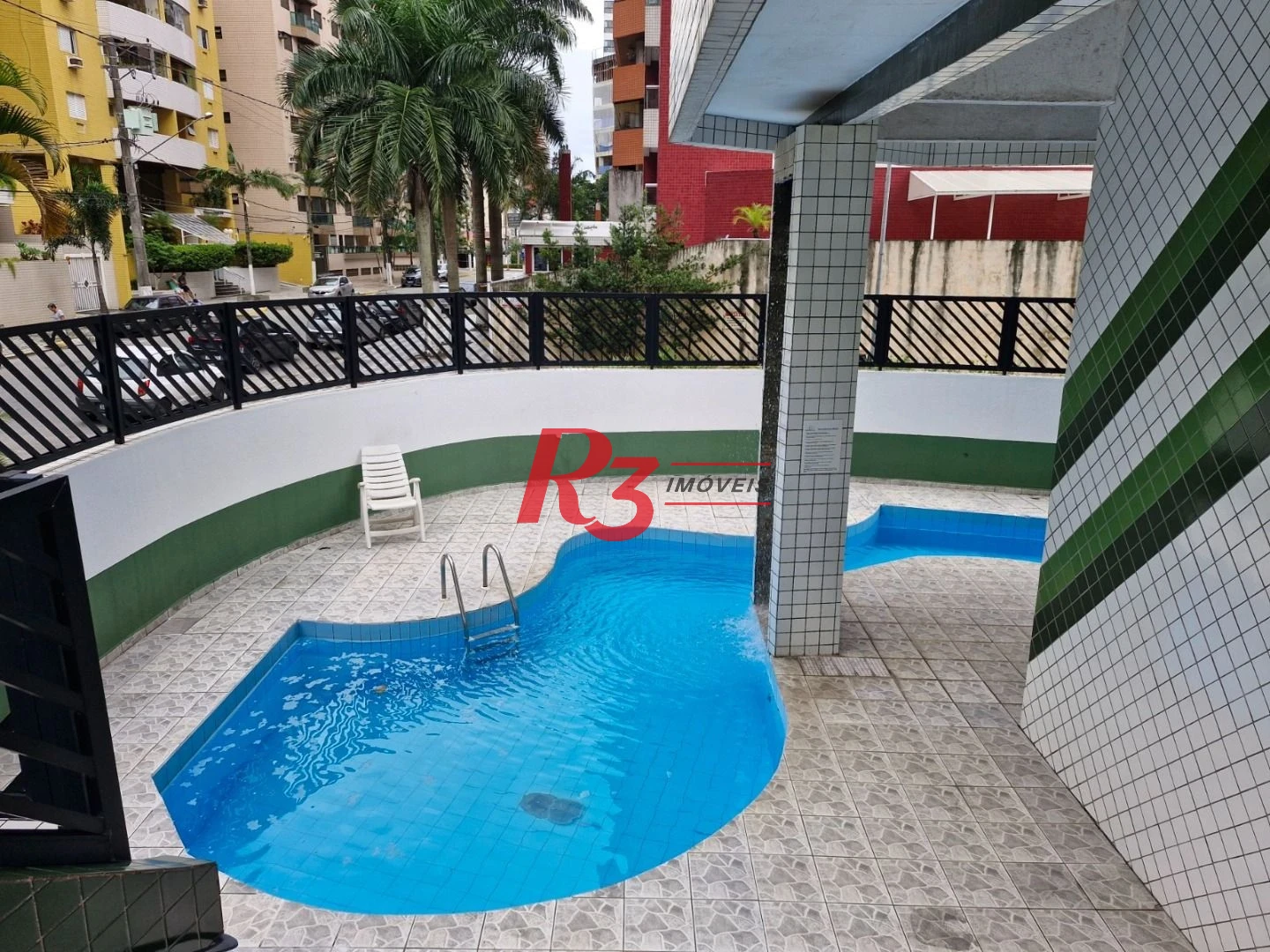 Apartamento com 2 dormitórios à venda, 75 m² por R$ 500.000,00 - Canto do Forte - Praia Grande/SP